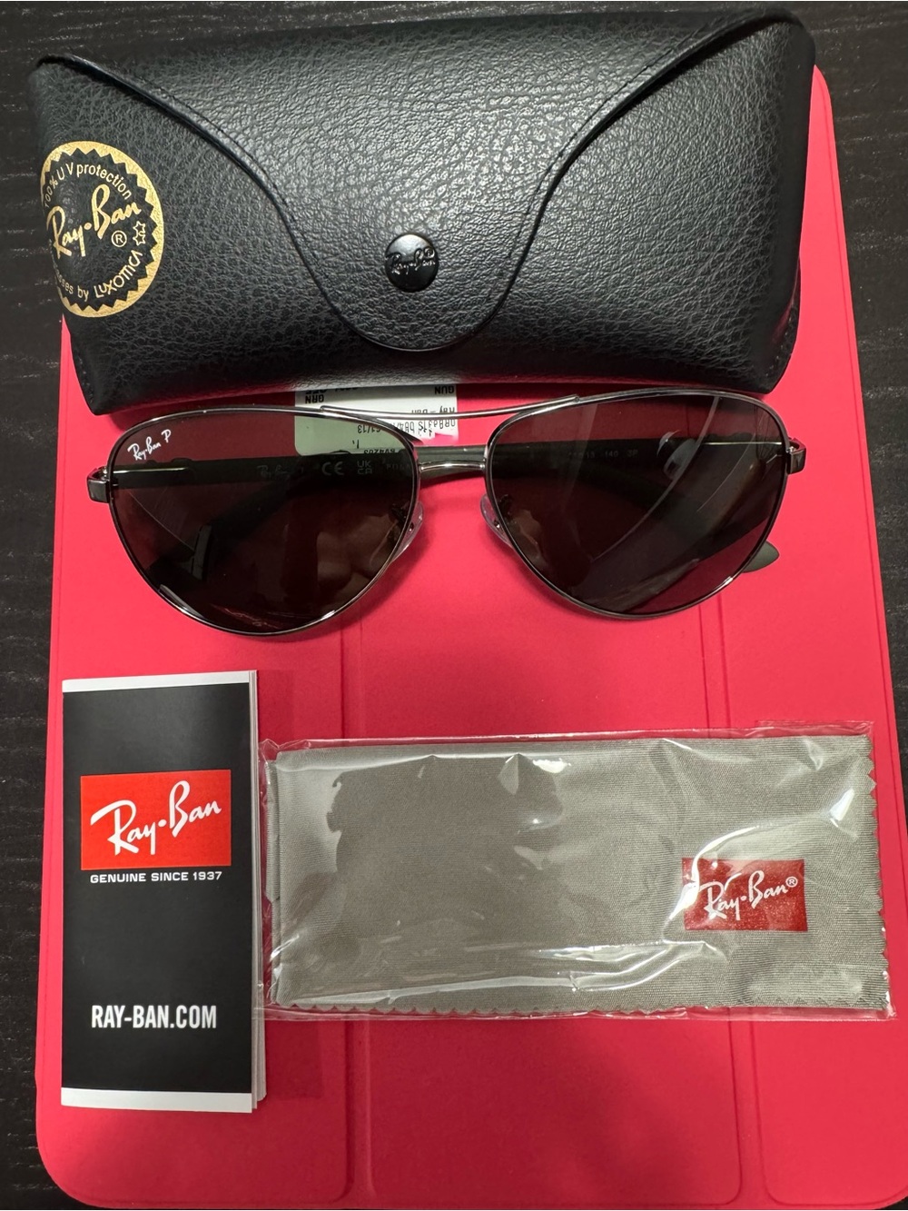 Ray-Ban RB 8313 Carbon Fibre
Sunglasses